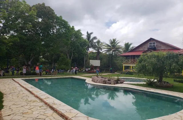 Rancho La Mecha Bayaguana pool 2